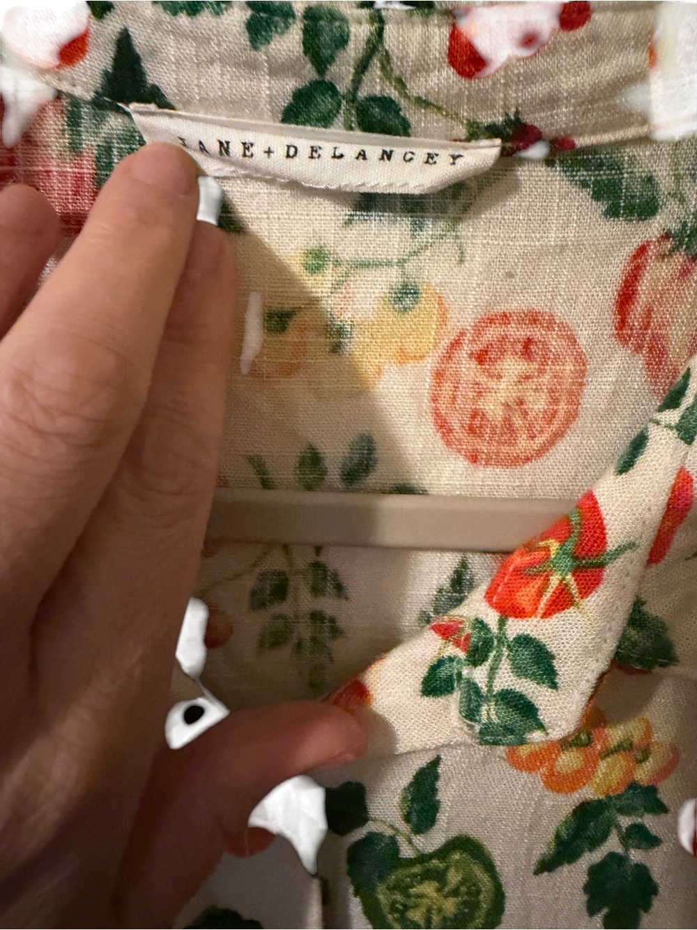Jane + Delancey Veggie Print Button-Front Smock Dress size 1X - Picture 3 of 6
